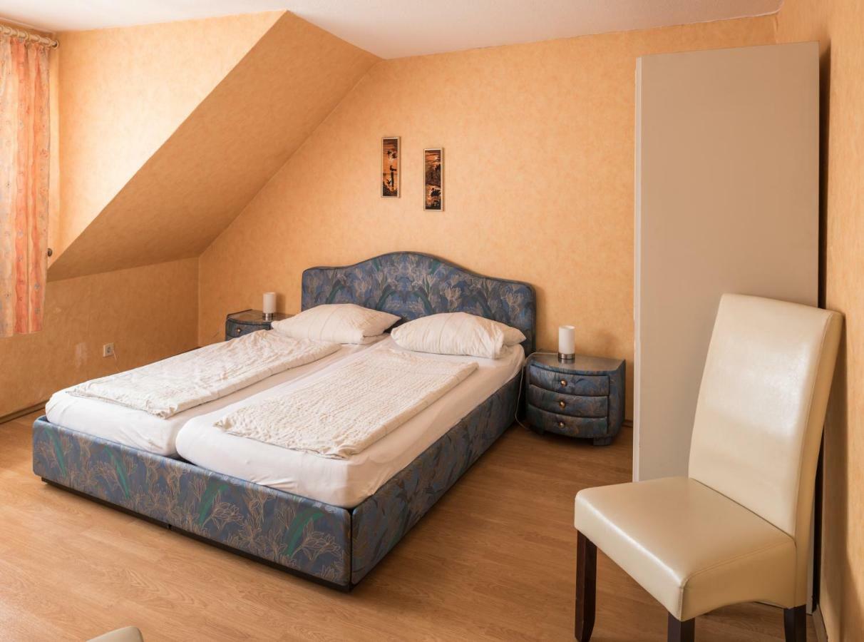 Gaestezimmer Strauss Kottenheim Eksteriør billede
